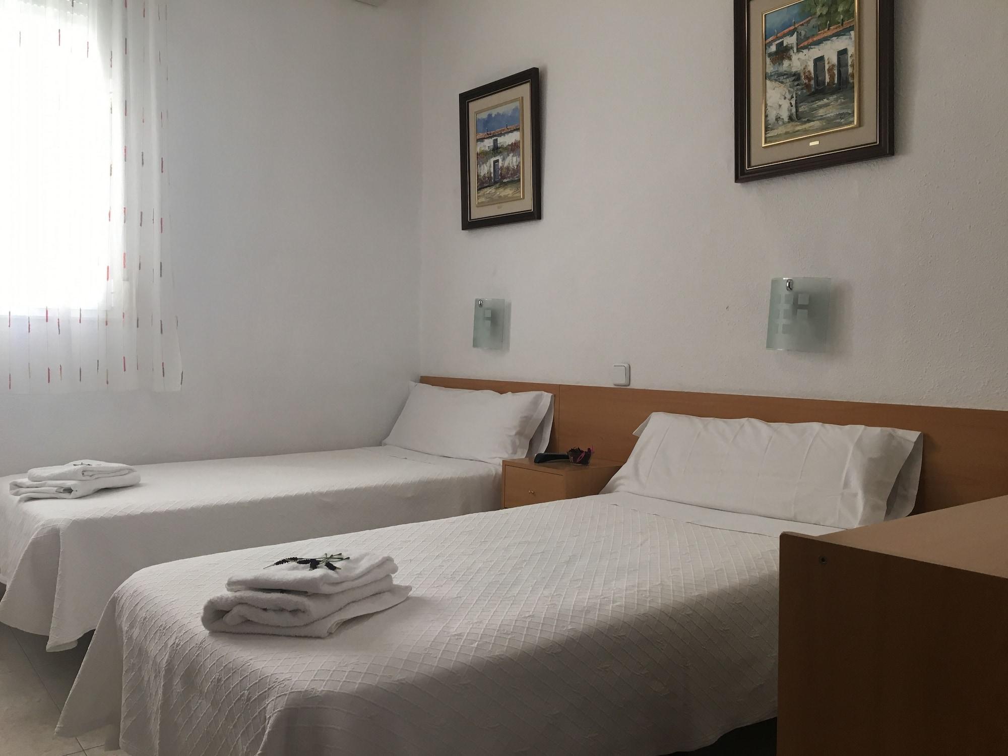 Hostal Lido Madrid Bagian luar foto