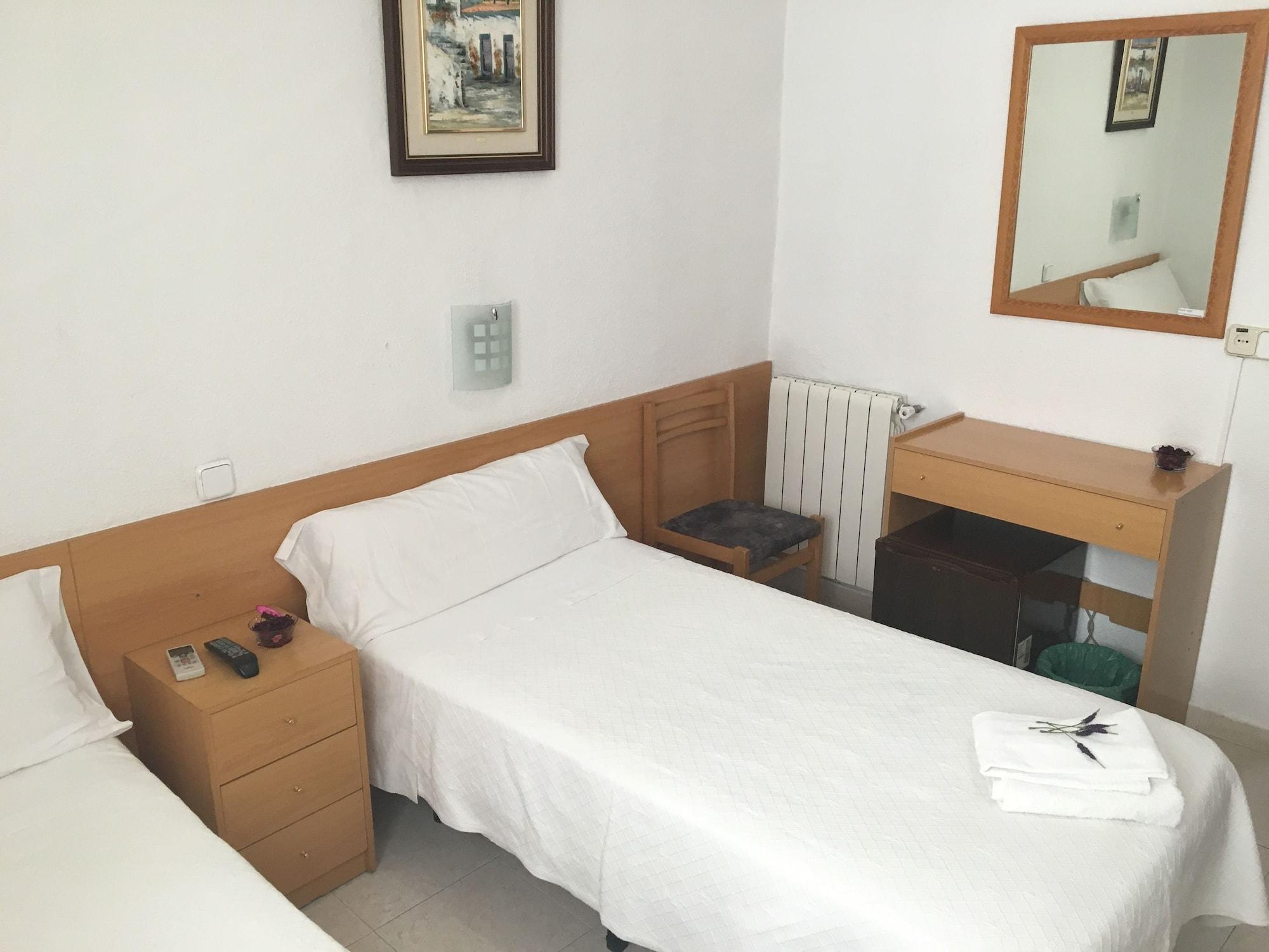 Hostal Lido Madrid Bagian luar foto
