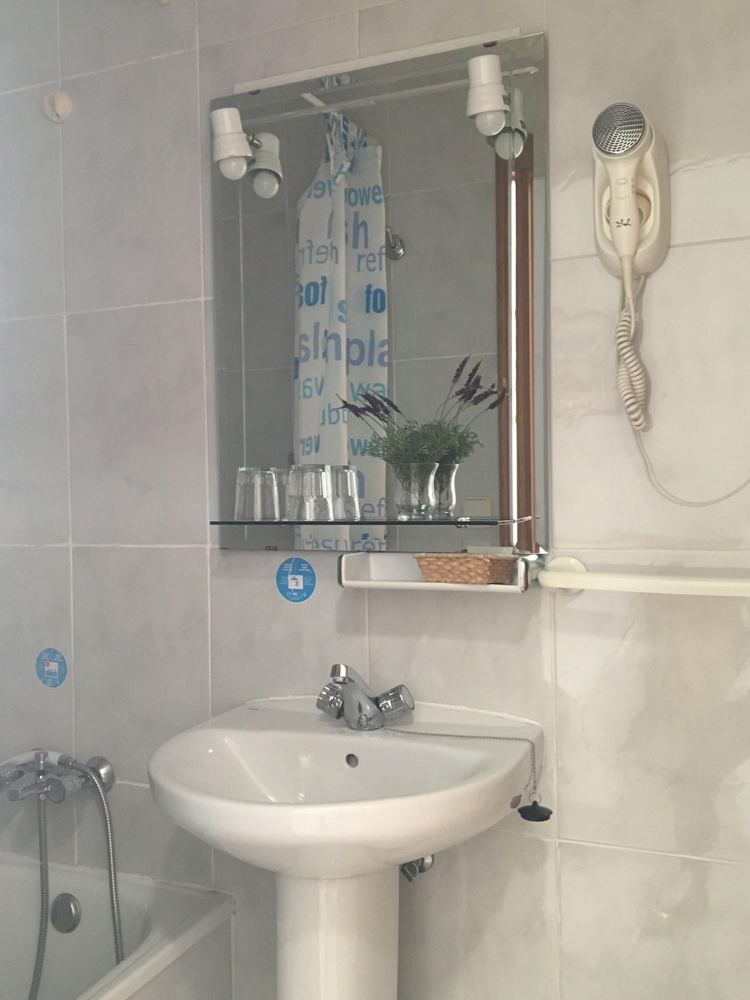 Hostal Lido Madrid Bagian luar foto