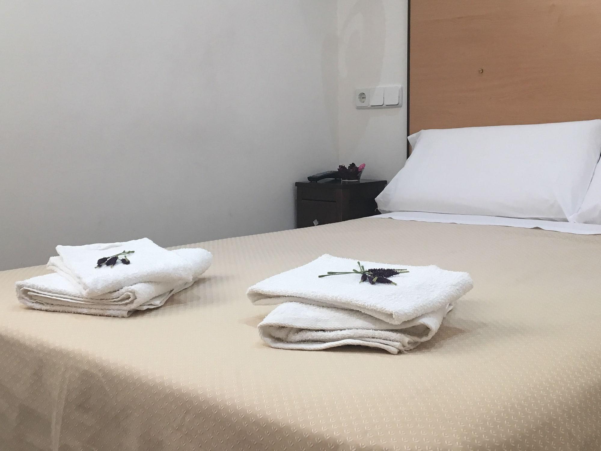 Hostal Lido Madrid Bagian luar foto