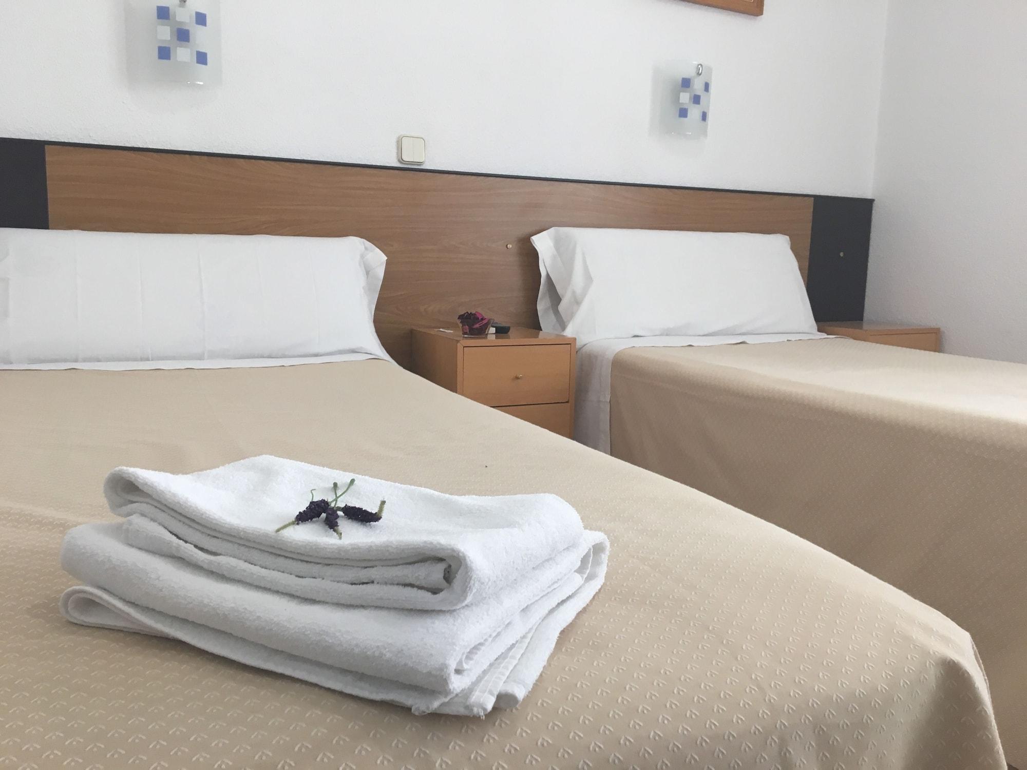 Hostal Lido Madrid Bagian luar foto
