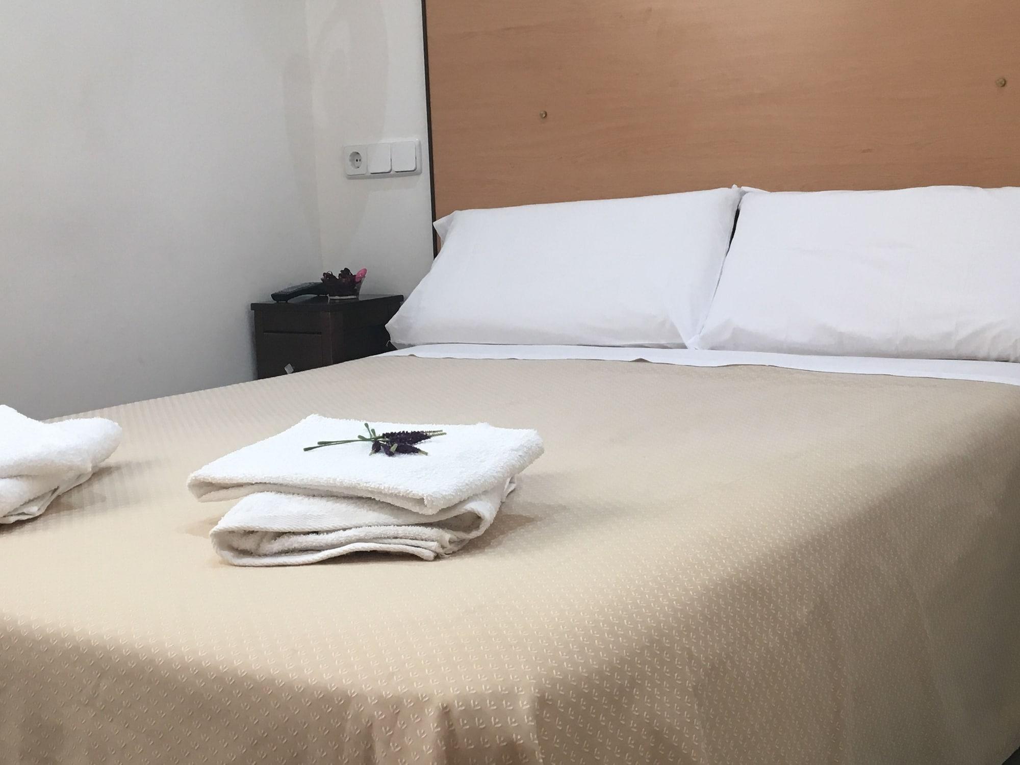 Hostal Lido Madrid Bagian luar foto