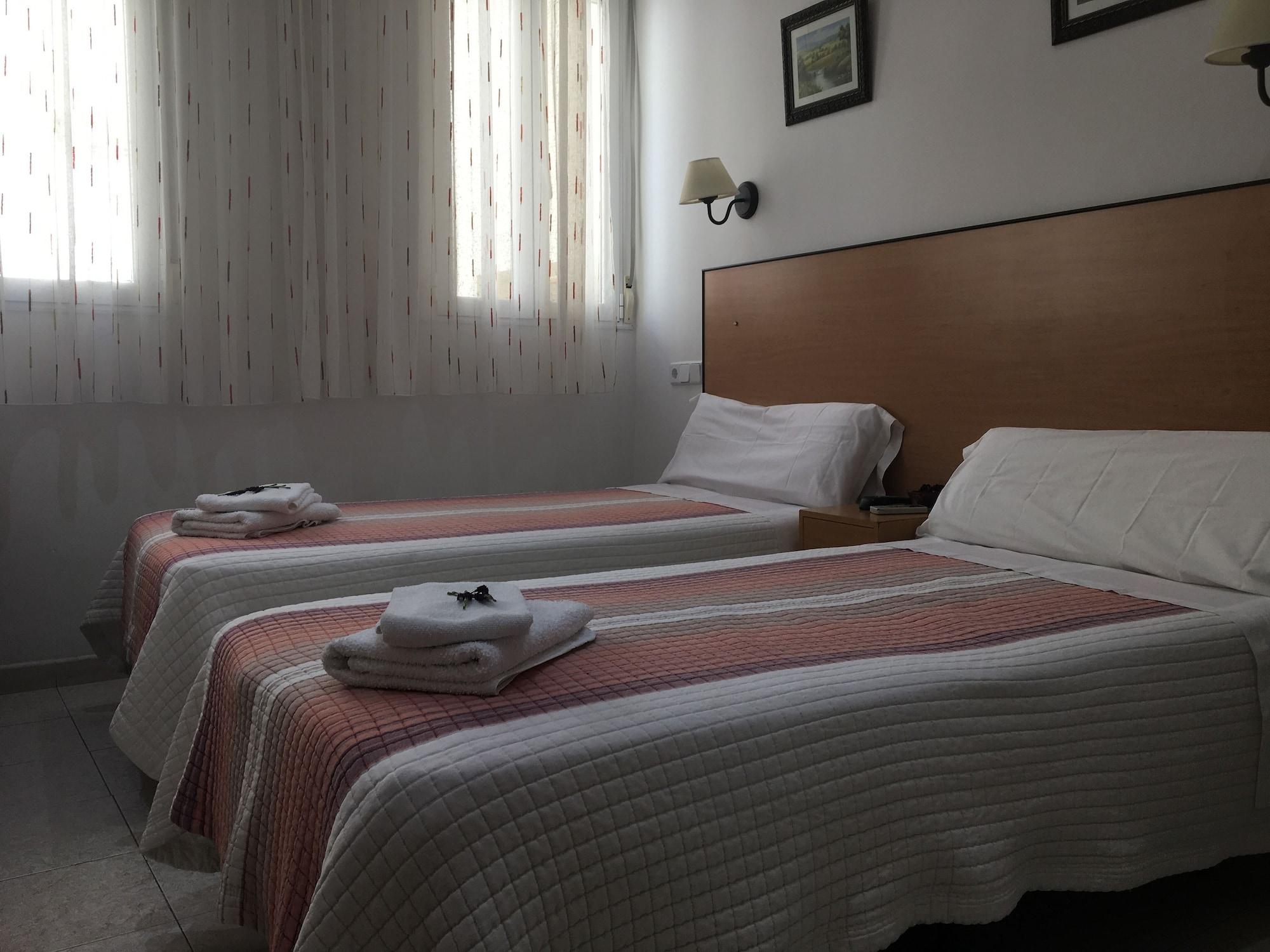 Hostal Lido Madrid Bagian luar foto