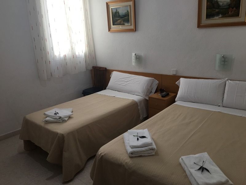 Hostal Lido Madrid Bagian luar foto