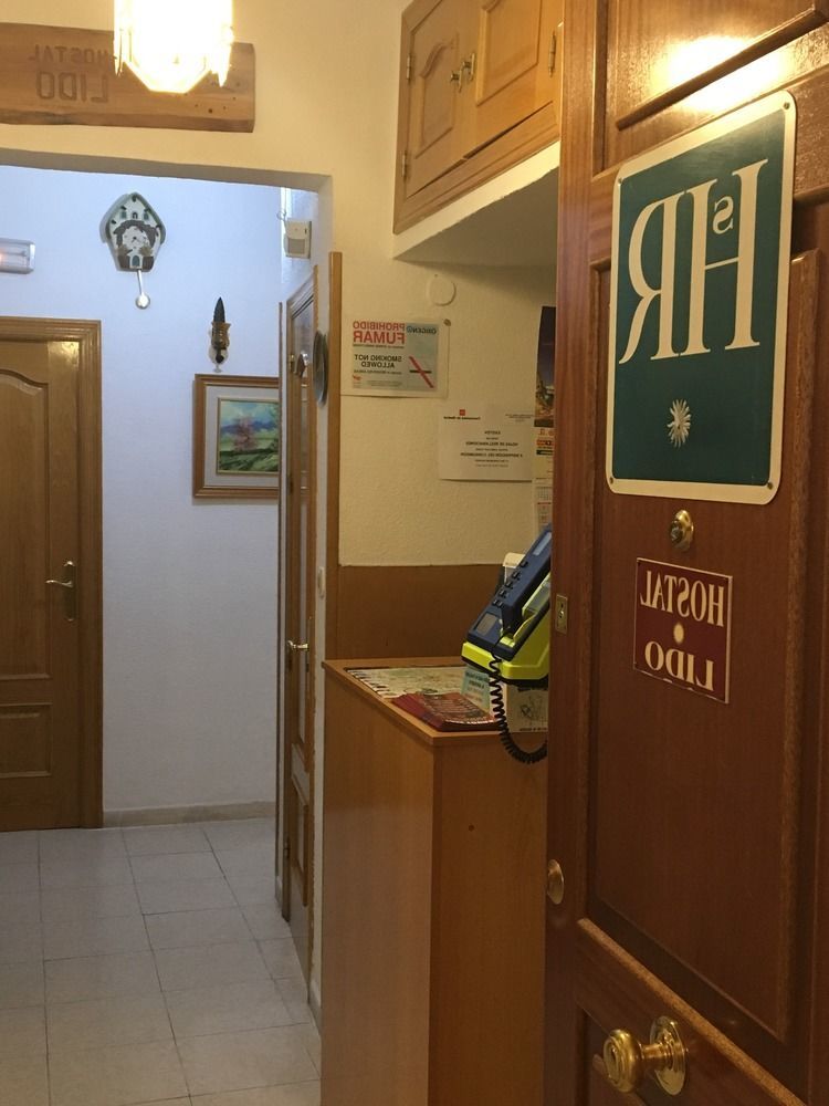 Hostal Lido Madrid Bagian luar foto