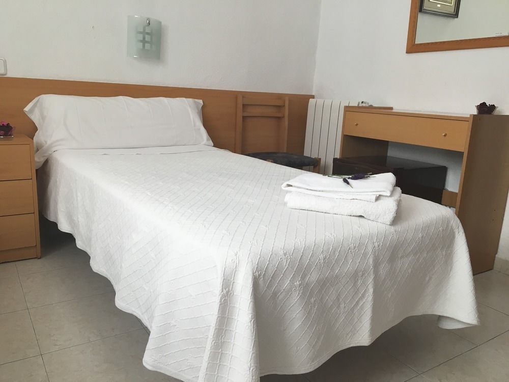Hostal Lido Madrid Bagian luar foto